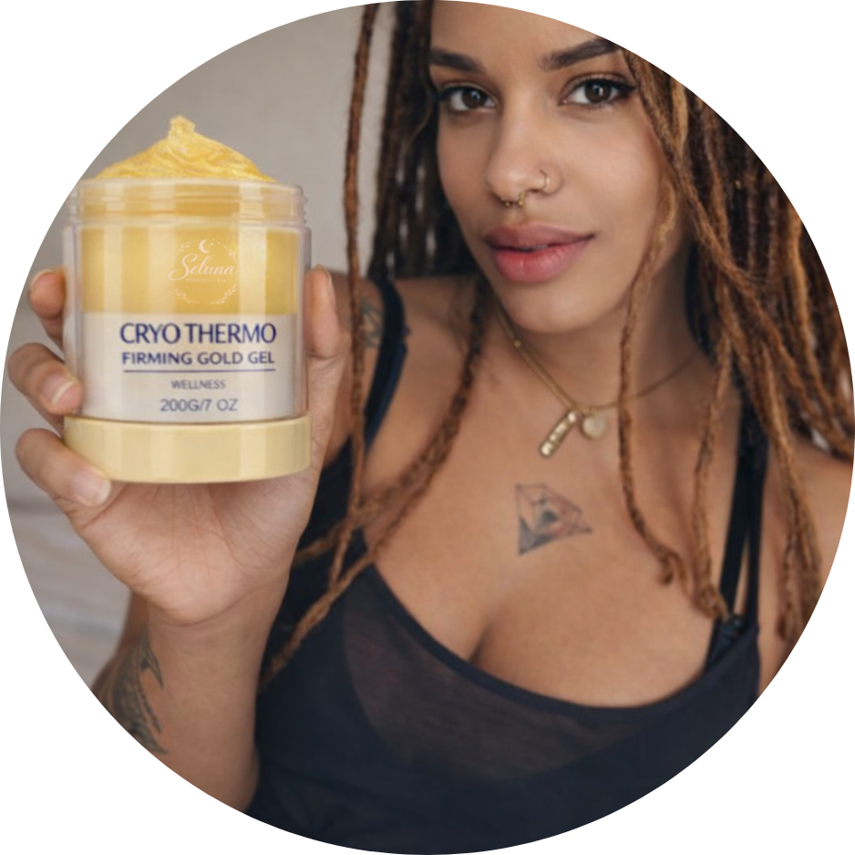 files/Women_holding_cellulite_remover_cream_1.png